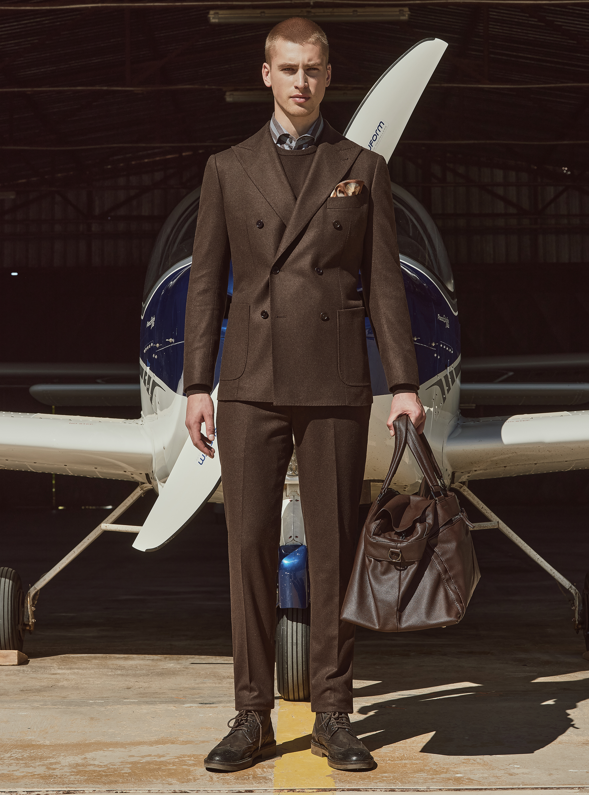 Gutteridge Hangar 8, 